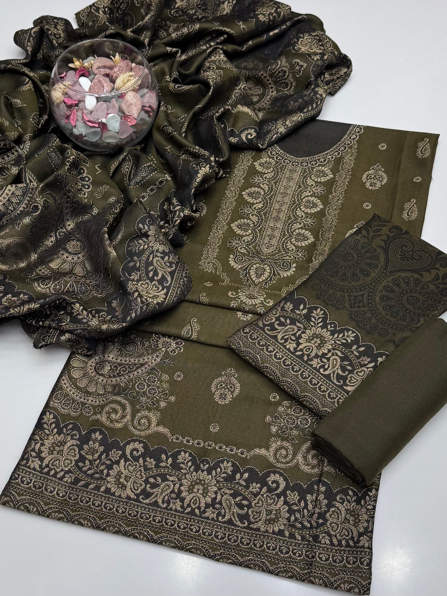 Winter Pashmina Jacquard 3pc Collection ๐