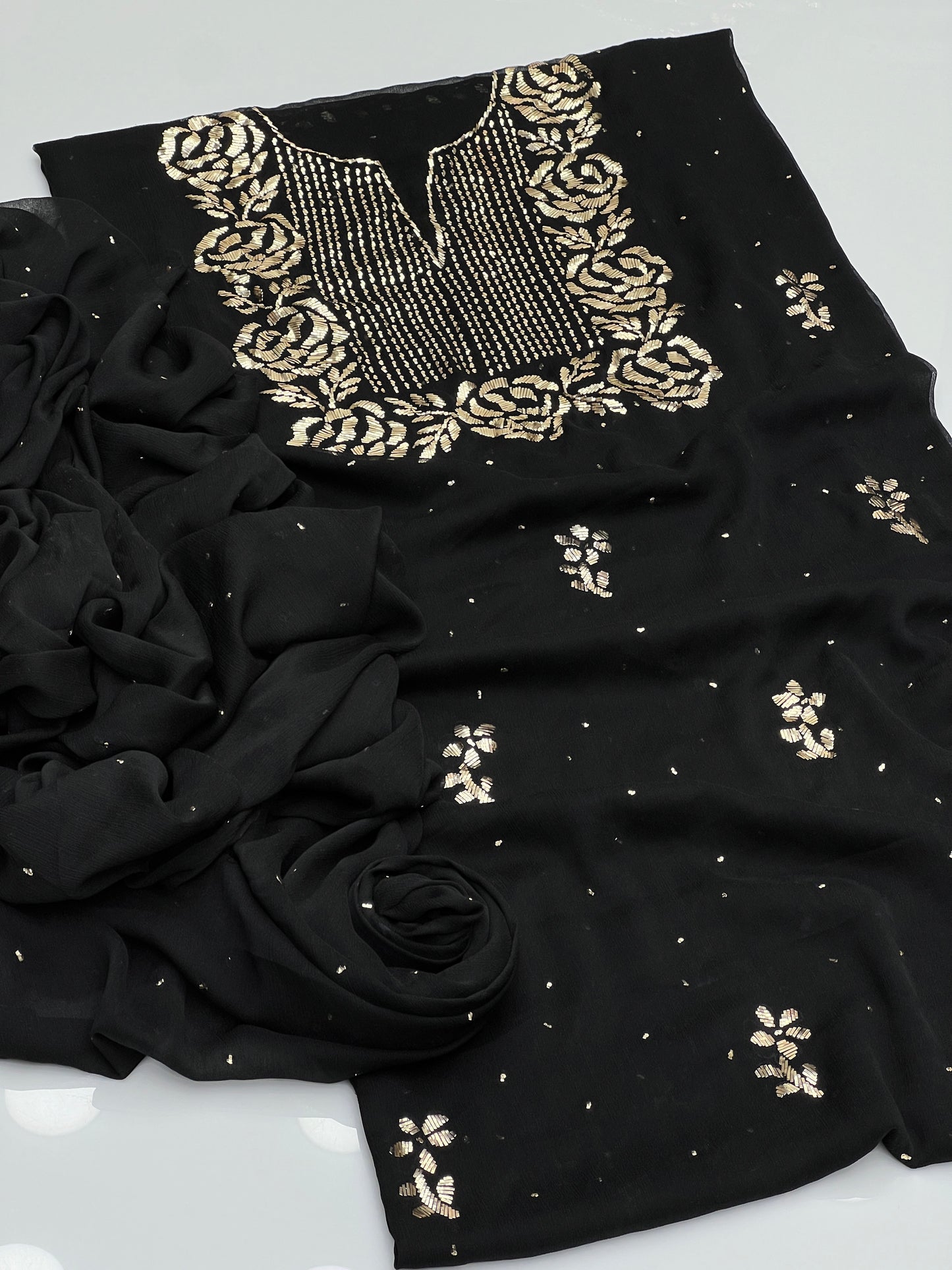 🎉Indian Mukesh On Soft Krinkle Shifoon🎉