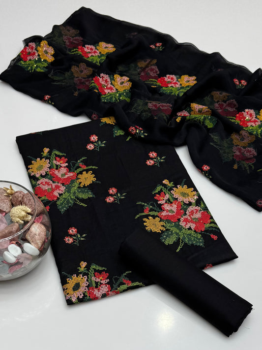 Computer Crosstich Sequence Embroidery On Pure Lawn 3pc Dress 👗