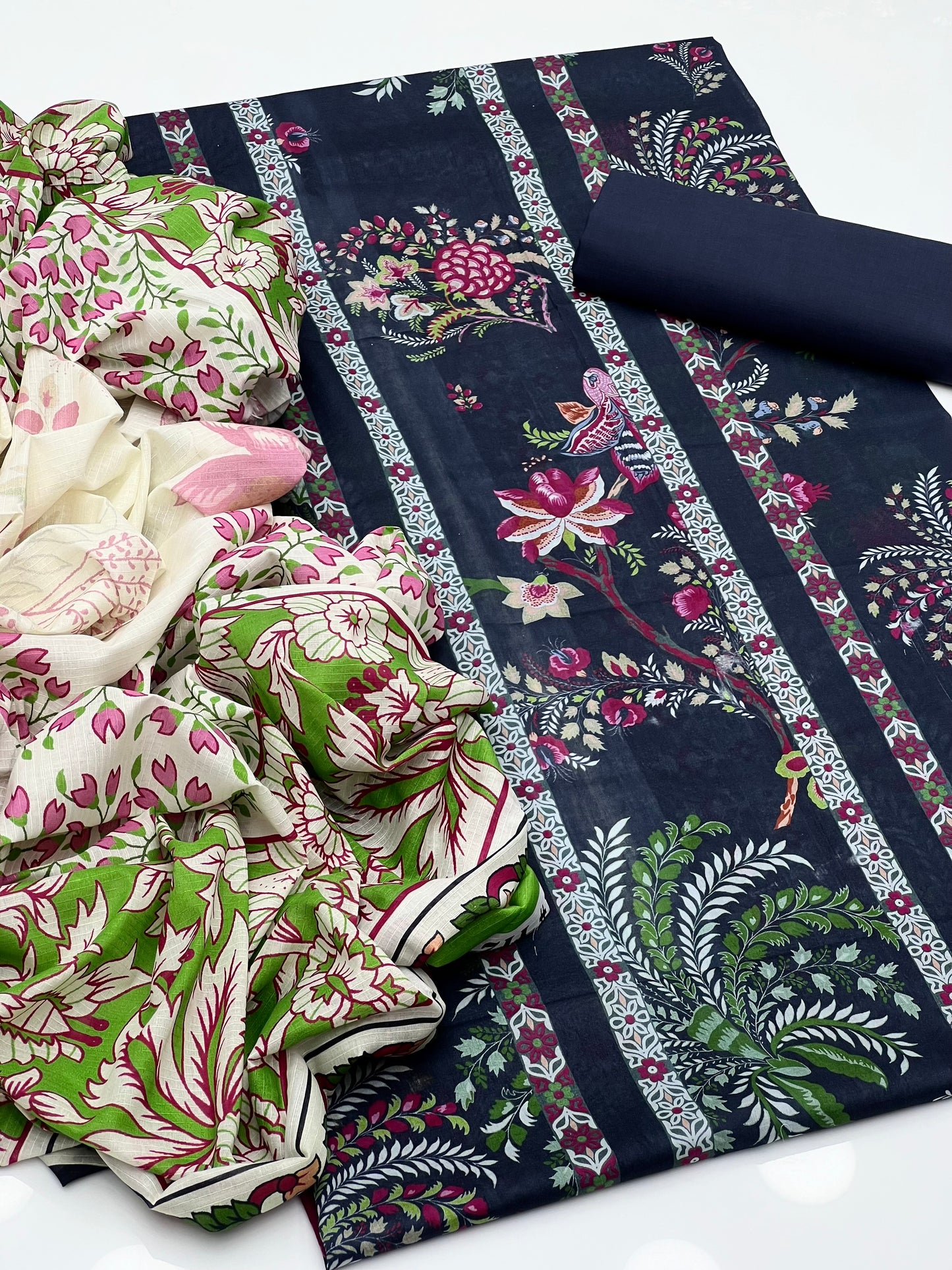 Sibina Digital Print Lawn 3pc Dress 👗