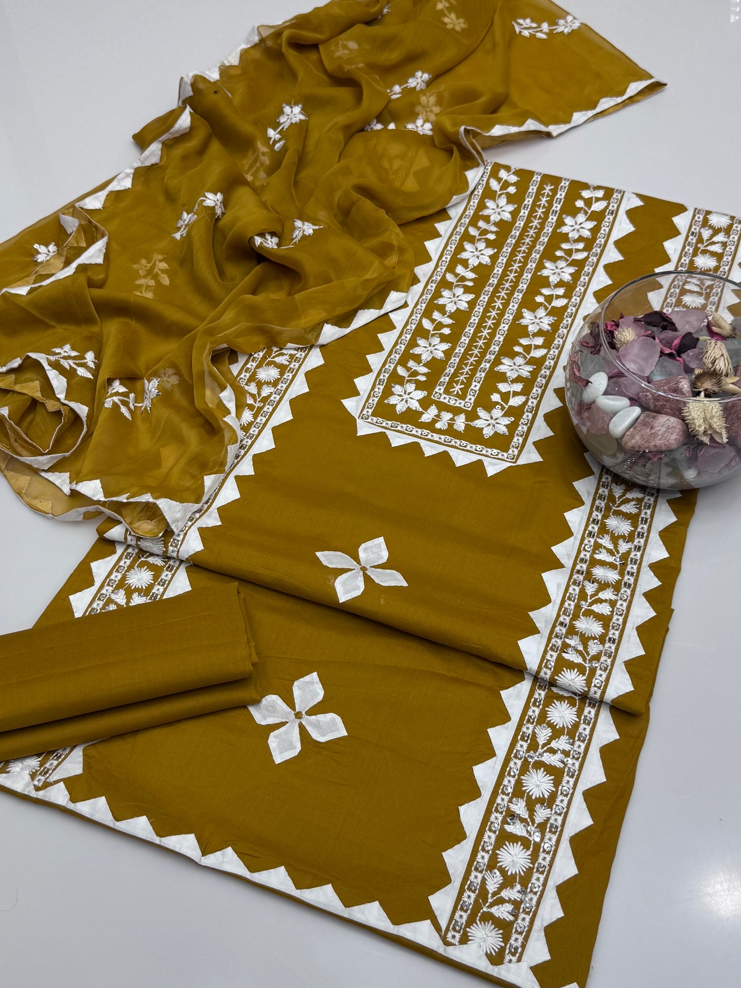 Computer Pakka Sequence With Handmade Applic Embroidery On Pure Lawn 3pc Dress 👗