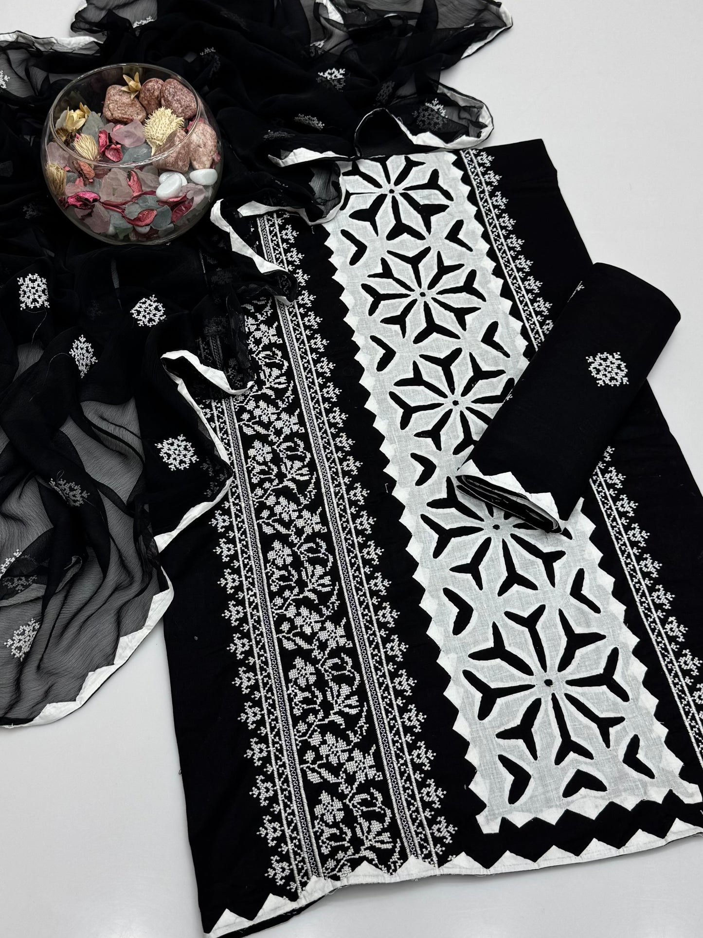 Computer Crosstich With Handmade Applic Work On Pure Lawn 3pc Dress 👗