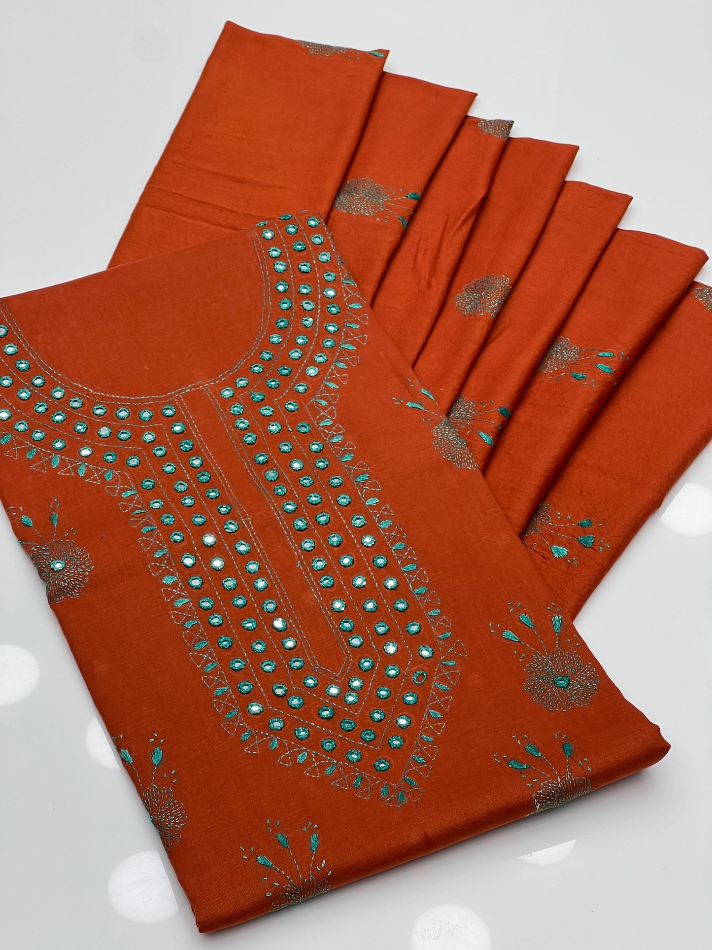 Kacha Tanka With Mirror Work On Lawn 3pc Suit With Lawn Dupatta 👗