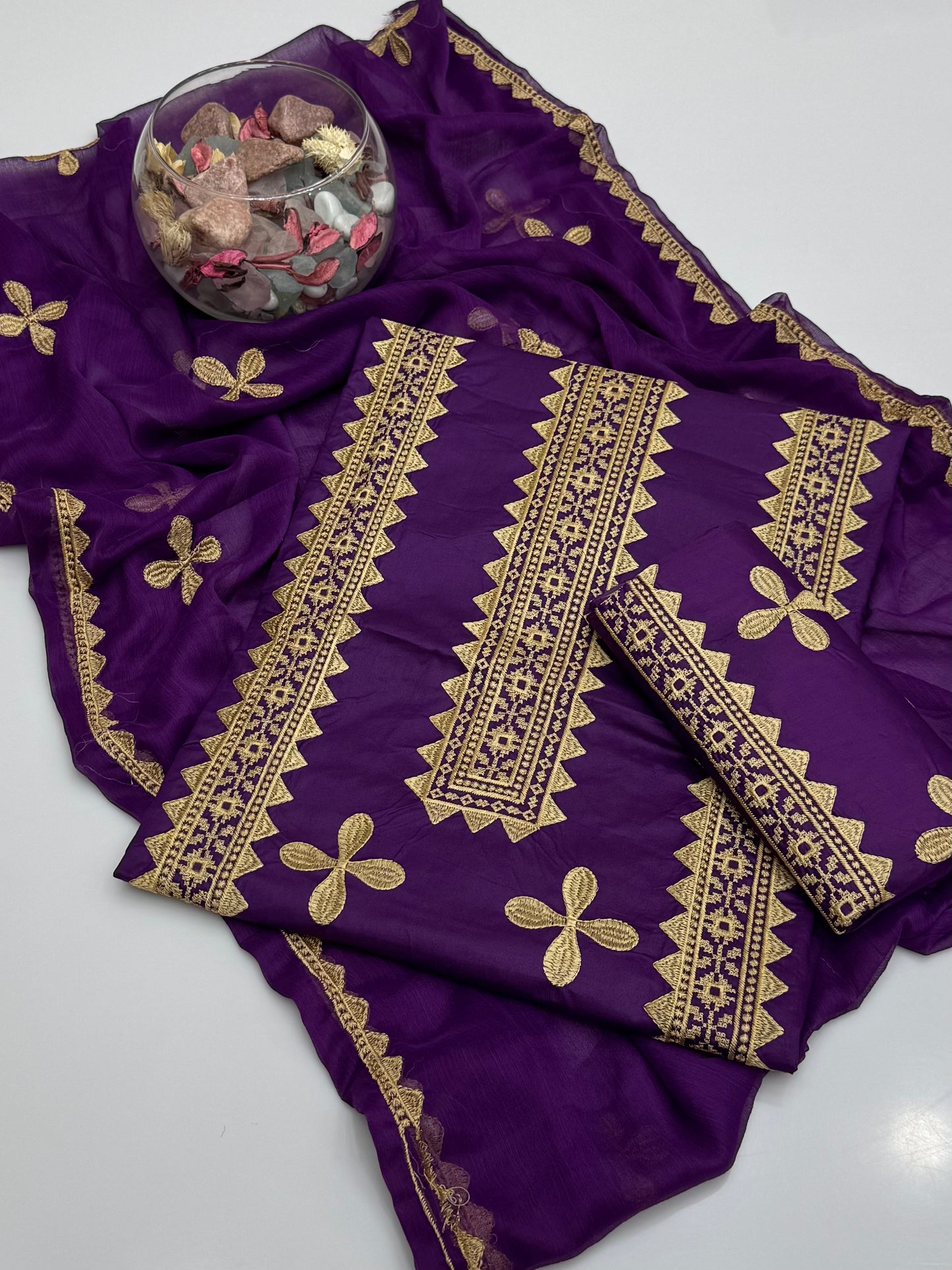 Computer Crosstich Embroidery On Pure Lawn 3pc Dress 👗