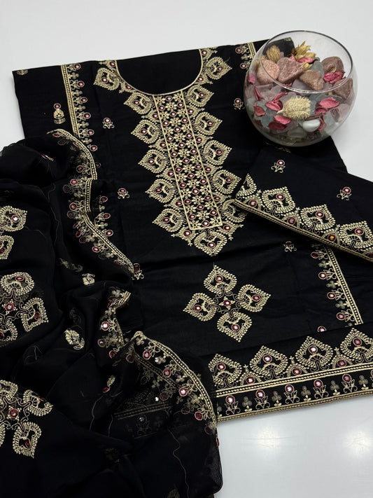 Computer 9mm Embroidery On Pure Lawn 3pc Dress 👗