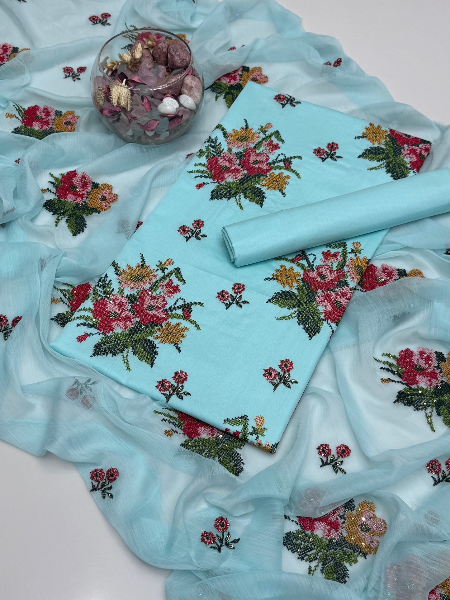 Computer Crosstich Sequence Embroidery On Pure Lawn 3pc Dress 👗