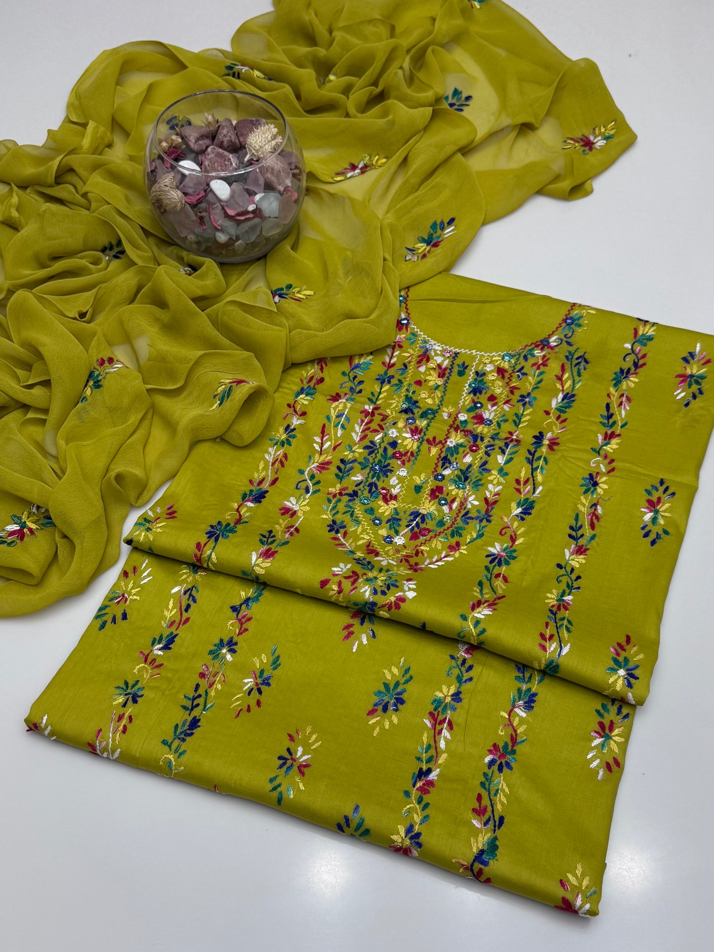 Handmade Multi Pakka Tanka With Mirror Work On Pure Gtm Lawn 3pc Suits