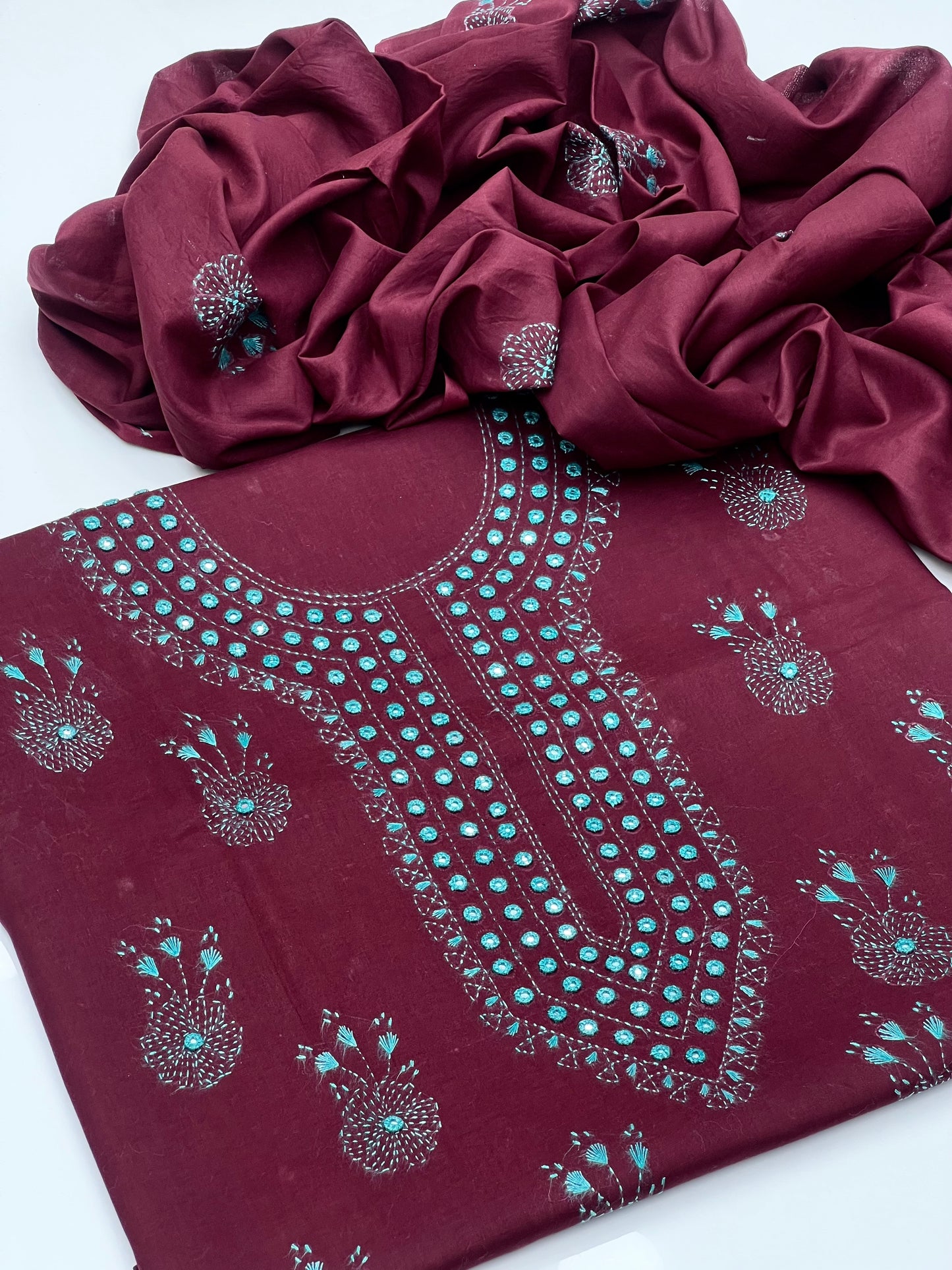 Kacha Tanka With Mirror Work On Lawn 3pc Suit With Lawn Dupatta 👗
