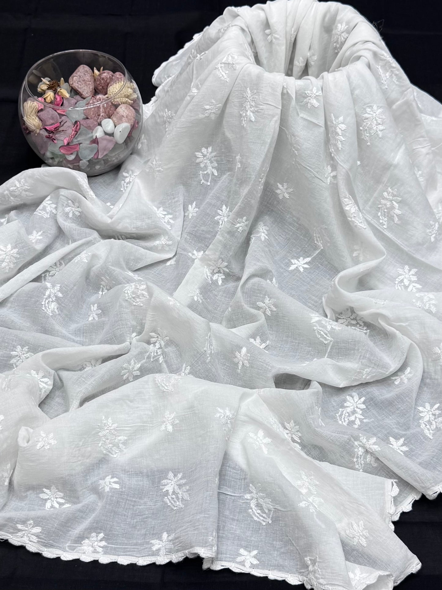 Pure Lawn Pakka Booti Jall Dupatta…