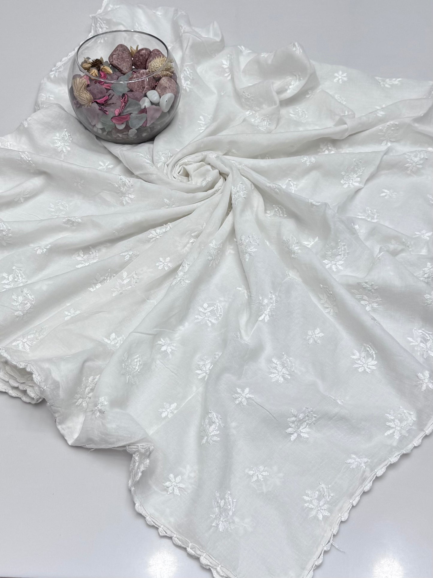 Pure Lawn Pakka Booti Jall Dupatta…