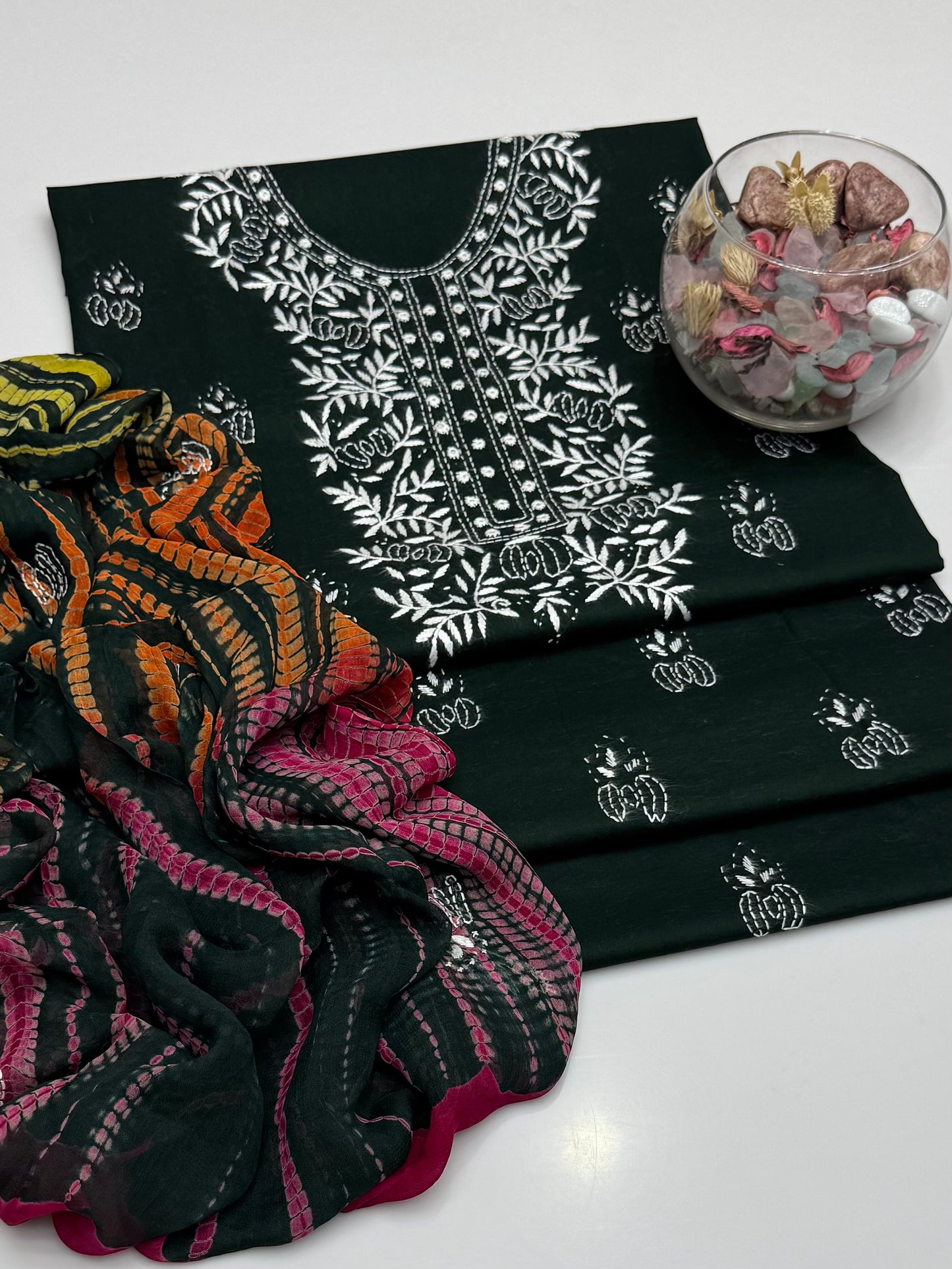 Handmade Shedow Pakka Tanka With Mirror Work On Lawn 3pc Dress 👗