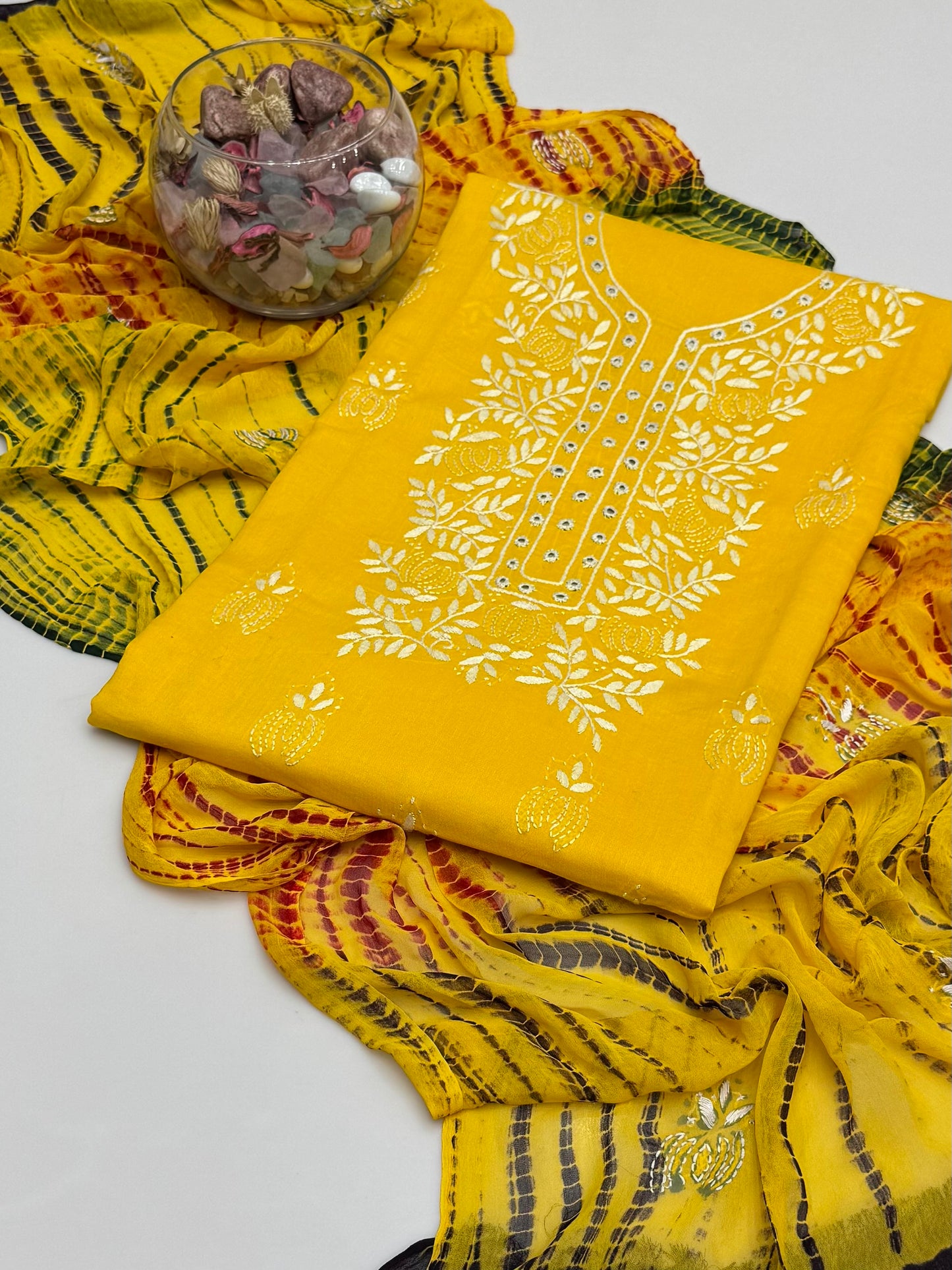 Handmade Shedow Pakka Tanka With Mirror Work On Lawn 3pc Dress 👗