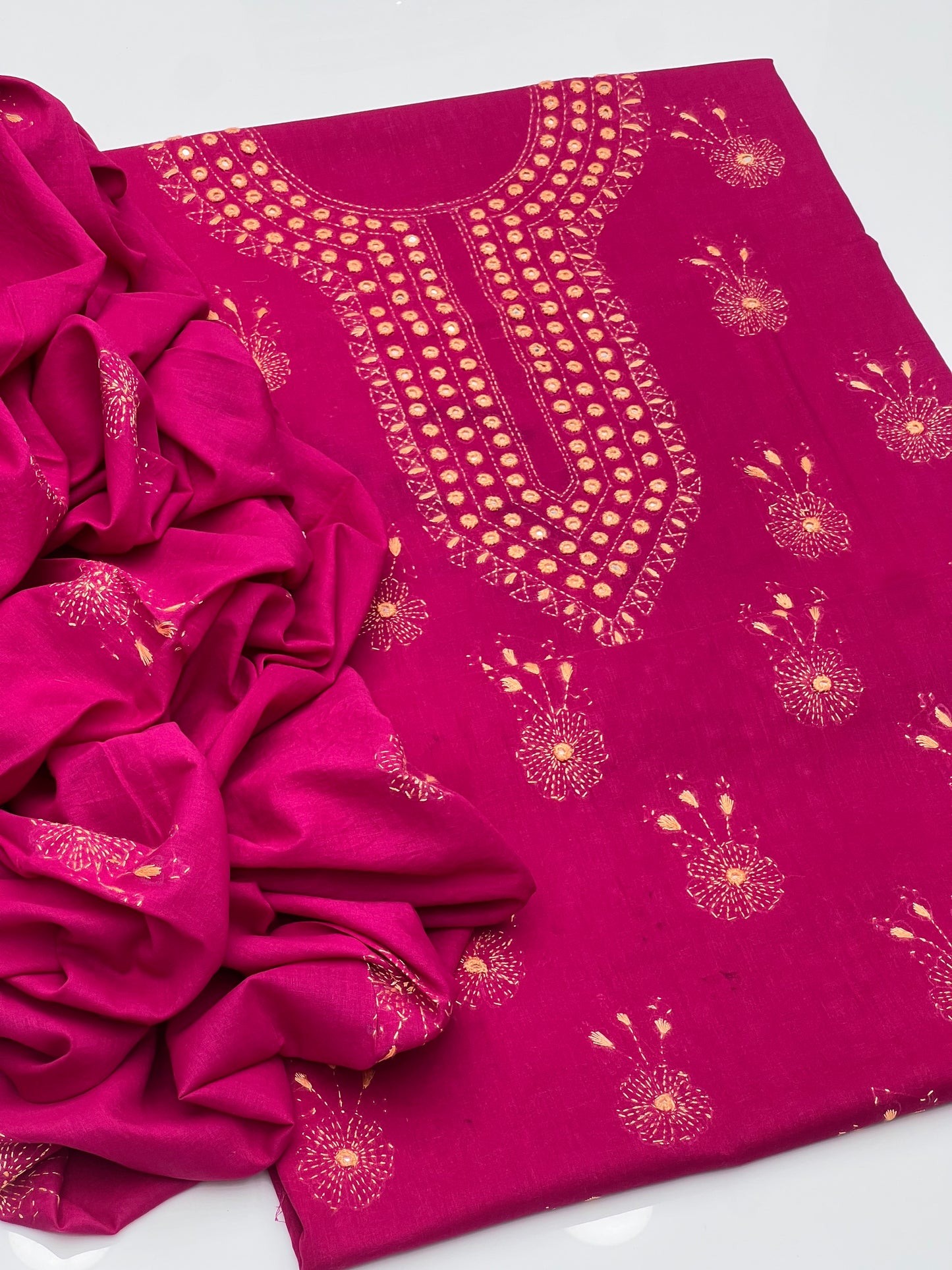 Kacha Tanka With Mirror Work On Lawn 3pc Suit With Lawn Dupatta 👗