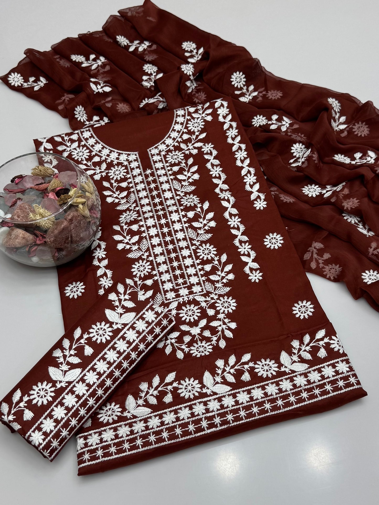 Computer Pakka Embroidery On Pure Lawn 3pc Dress 👗