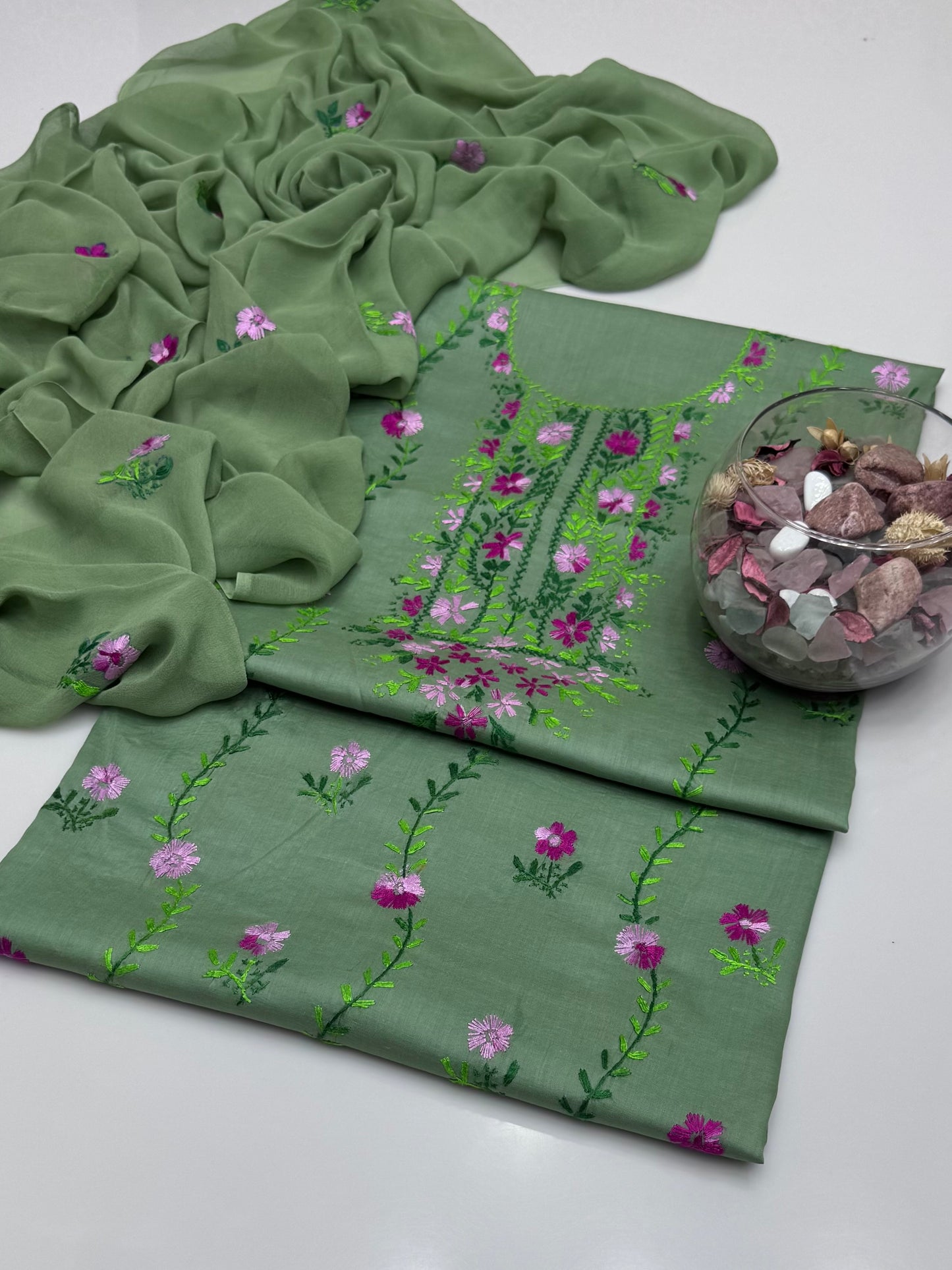 Handmade Multi Pakka Tanka With Mirror Work On Pure Gtm Lawn 3pc Suits