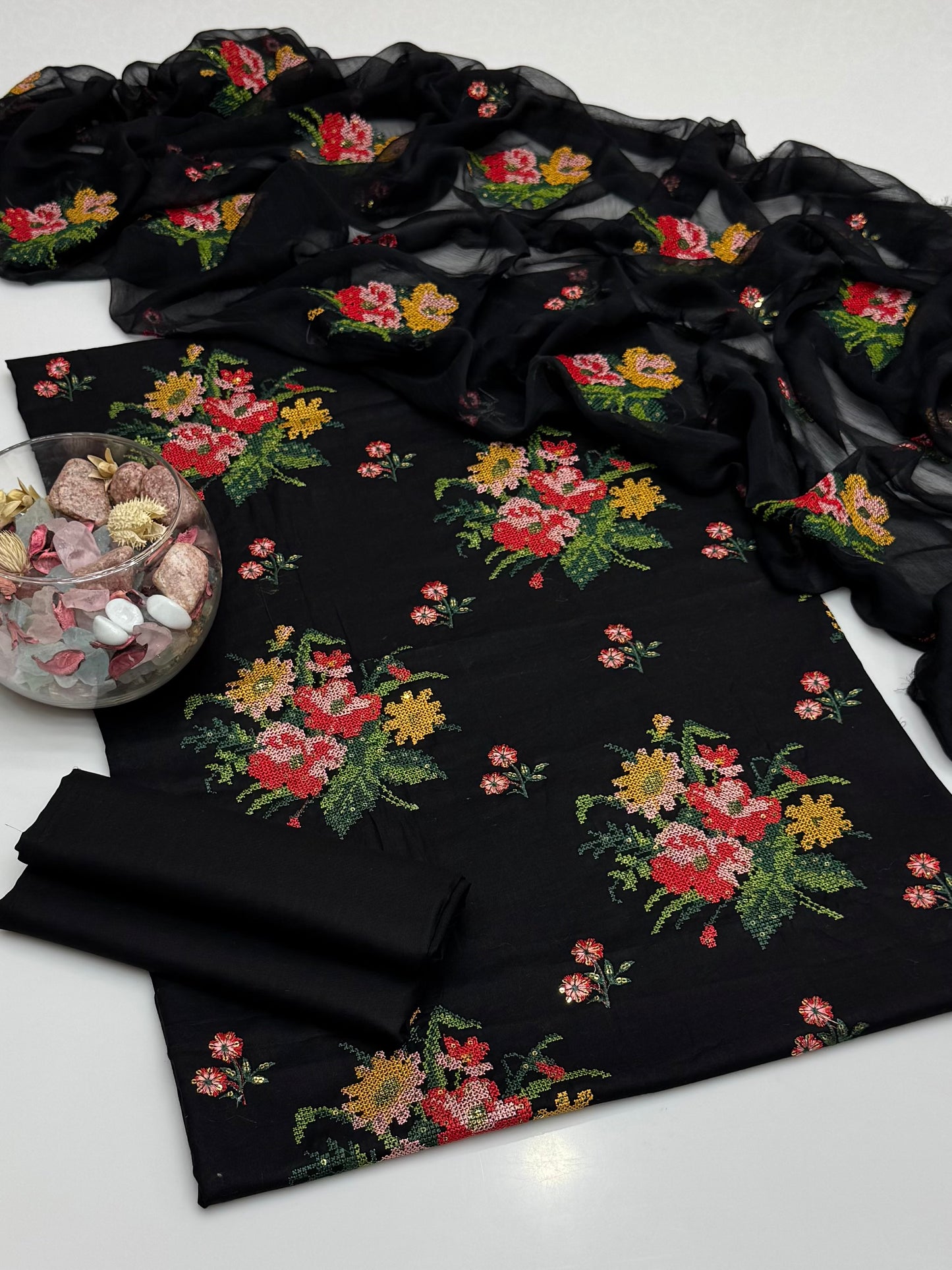 Computer Crosstich Sequence Embroidery On Pure Lawn 3pc Dress 👗