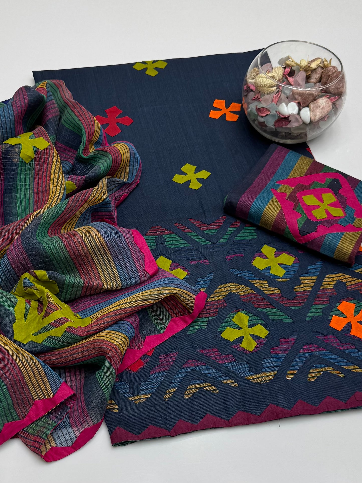 Handmade Applic Work On Khaddi Cotton 3pc Dress 👗