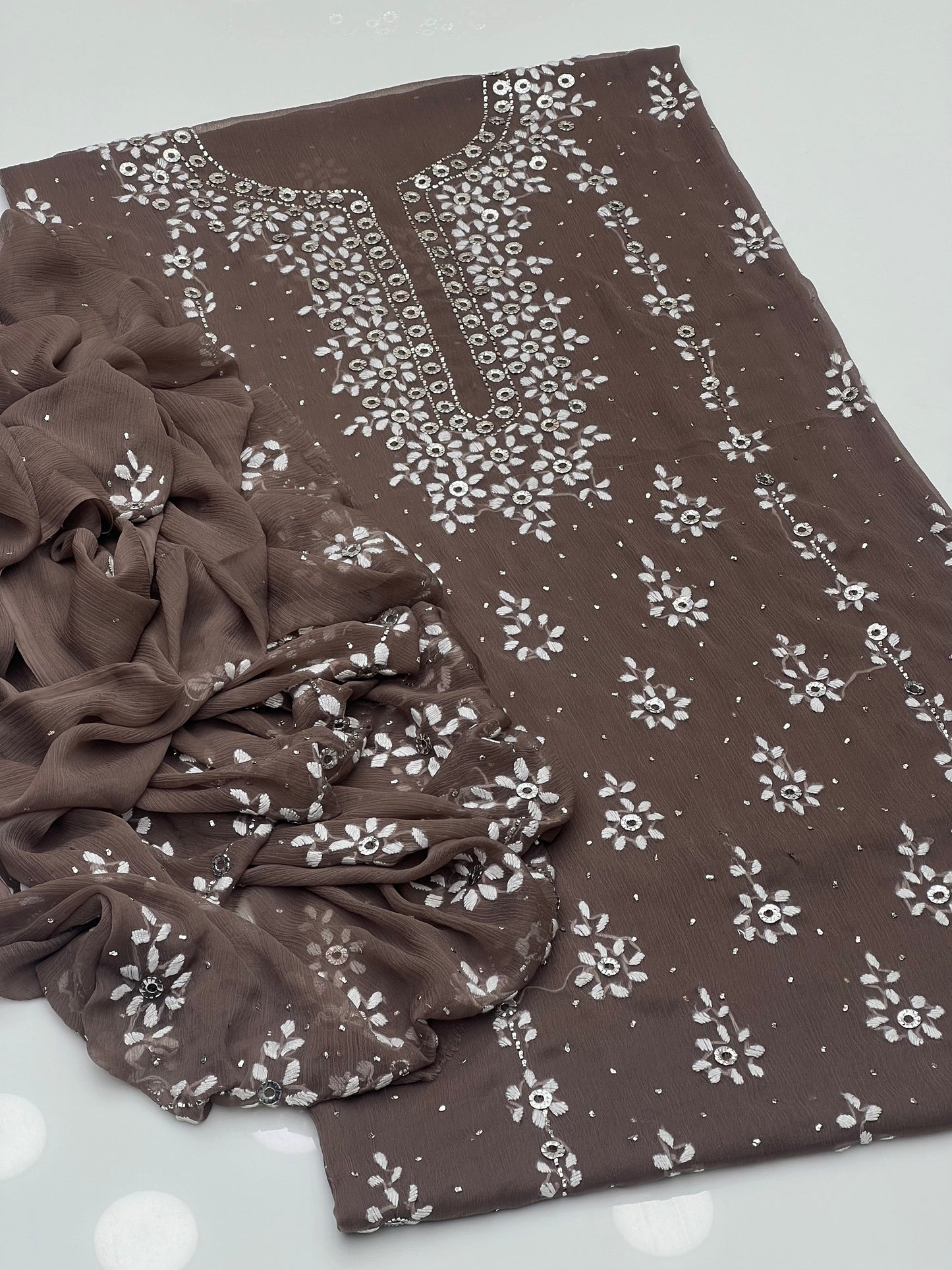 Handmade Pakka Tanka With Mukesh Work On Soft Krinkle Shifoon 2pc 👗