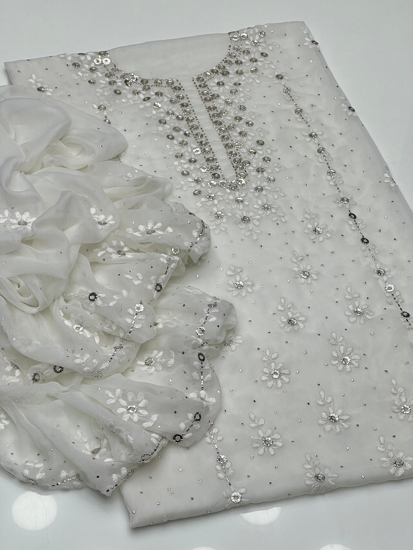 Handmade Pakka Tanka With Mukesh Work On Soft Krinkle Shifoon 2pc 👗