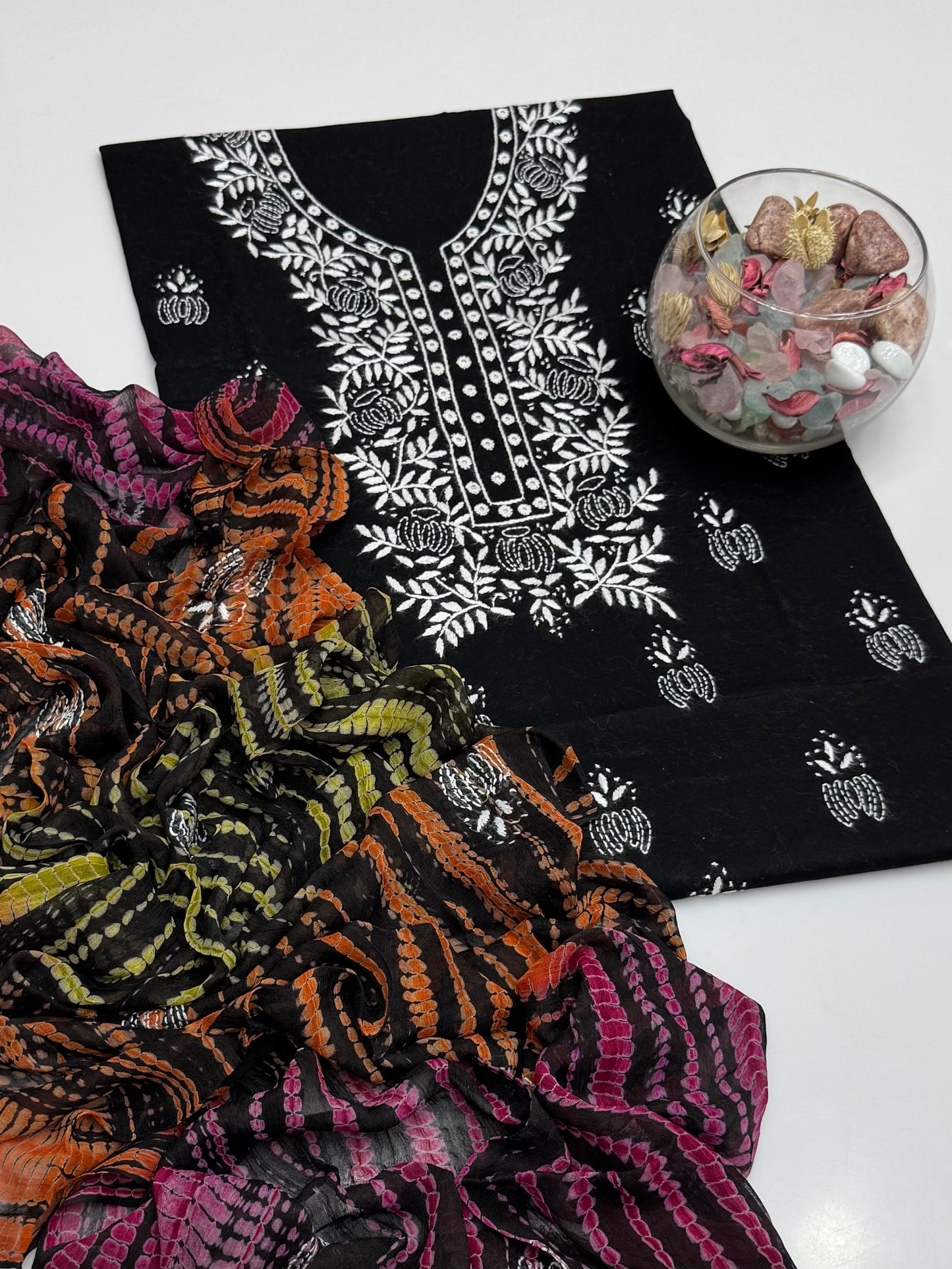 Handmade Shedow Pakka Tanka With Mirror Work On Lawn 3pc Dress 👗