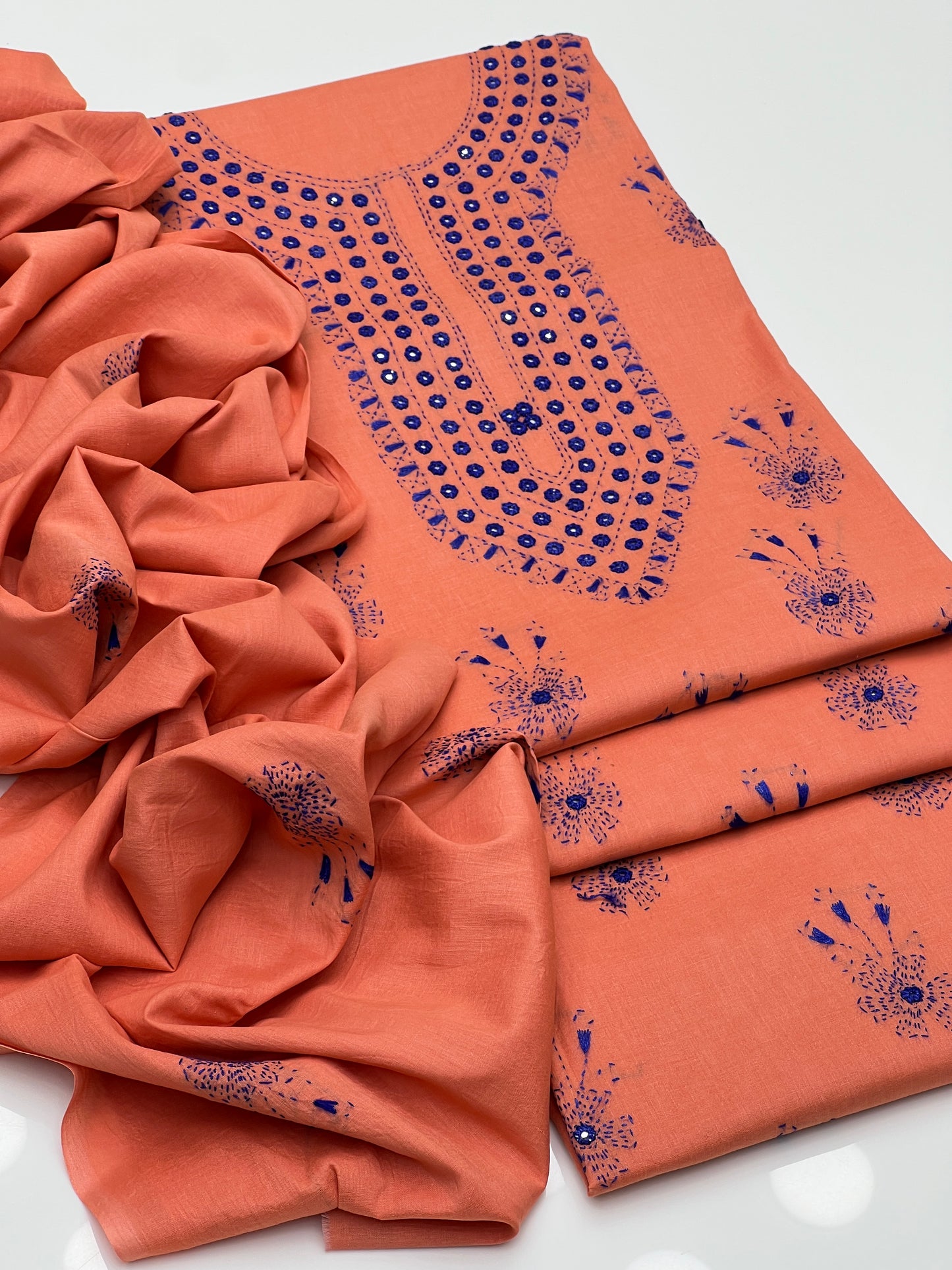Kacha Tanka With Mirror Work On Lawn 3pc Suit With Lawn Dupatta 👗