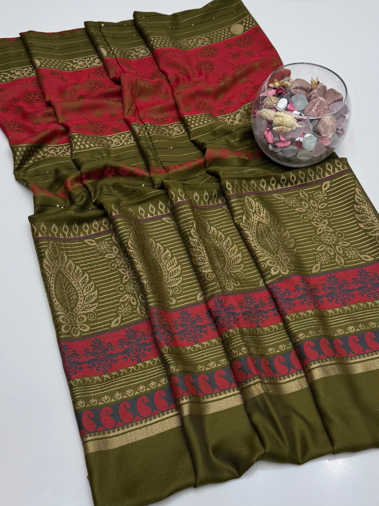 Acrylic Pashmina Jacquard Banarsi Shawl 😍