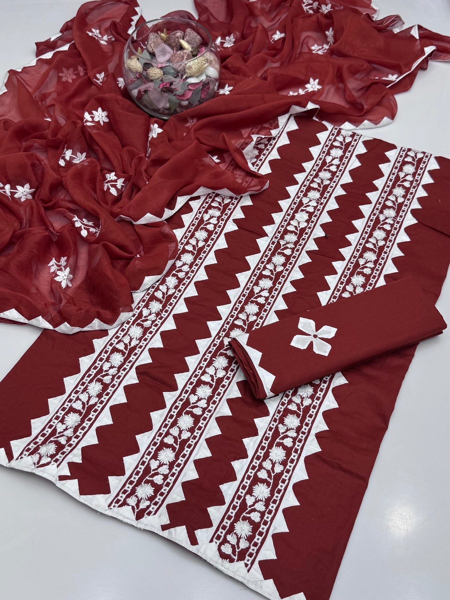 Computer Pakka With Handmade Applic Work On Pure Lawn 3pc Dress 👗