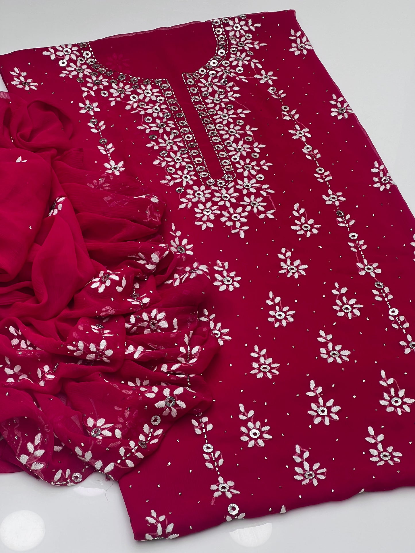 Handmade Pakka Tanka With Mukesh Work On Soft Krinkle Shifoon 2pc 👗