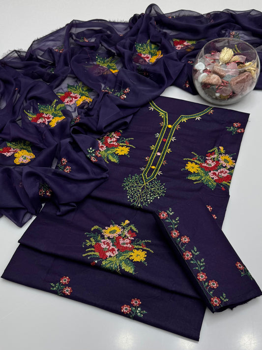 Computer Crosstich Sequence Embroidery On Pure Lawn 3pc Dress 👗