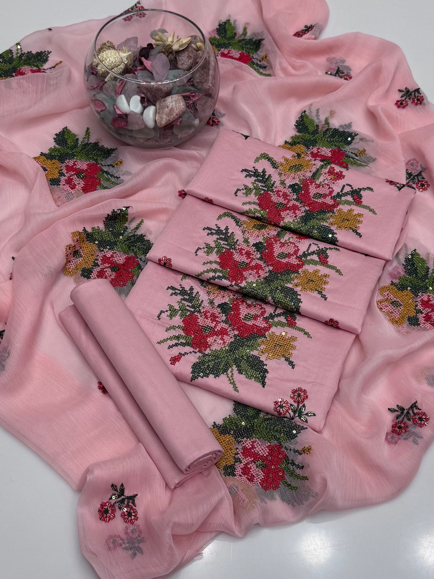 Computer Crosstich Sequence Embroidery On Pure Lawn 3pc Dress 👗
