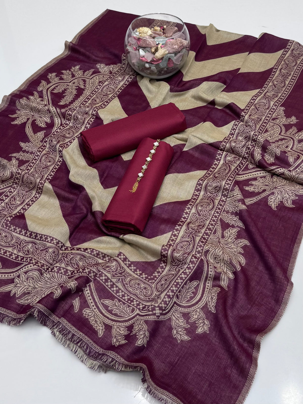Winter’s Beautiful Pashmina Wool Shawl With Soft Dhanak Shirt Nd Trouser 3pc Dress 👗