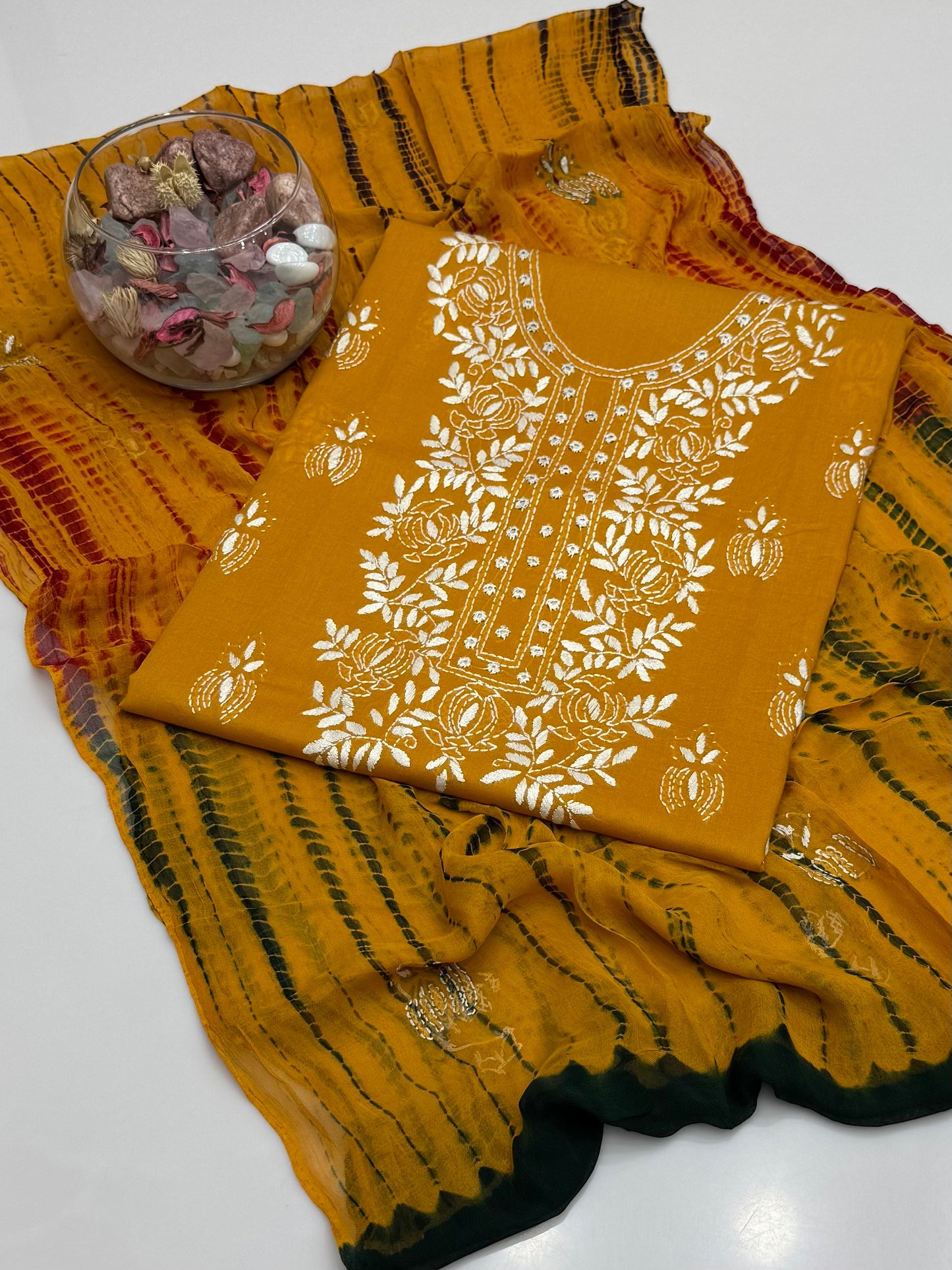 Handmade Shedow Pakka Tanka With Mirror Work On Lawn 3pc Dress 👗