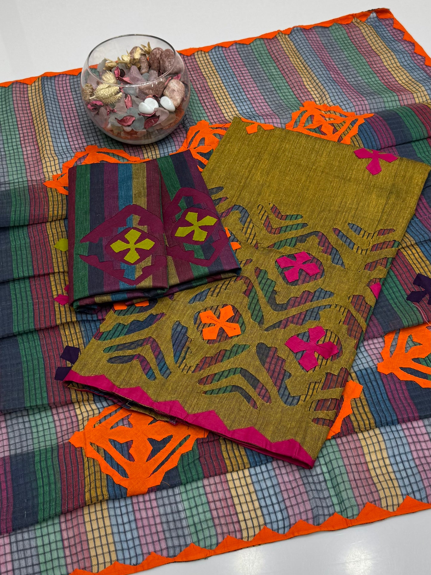 Handmade Applic Work On Khaddi Cotton 3pc Dress 👗