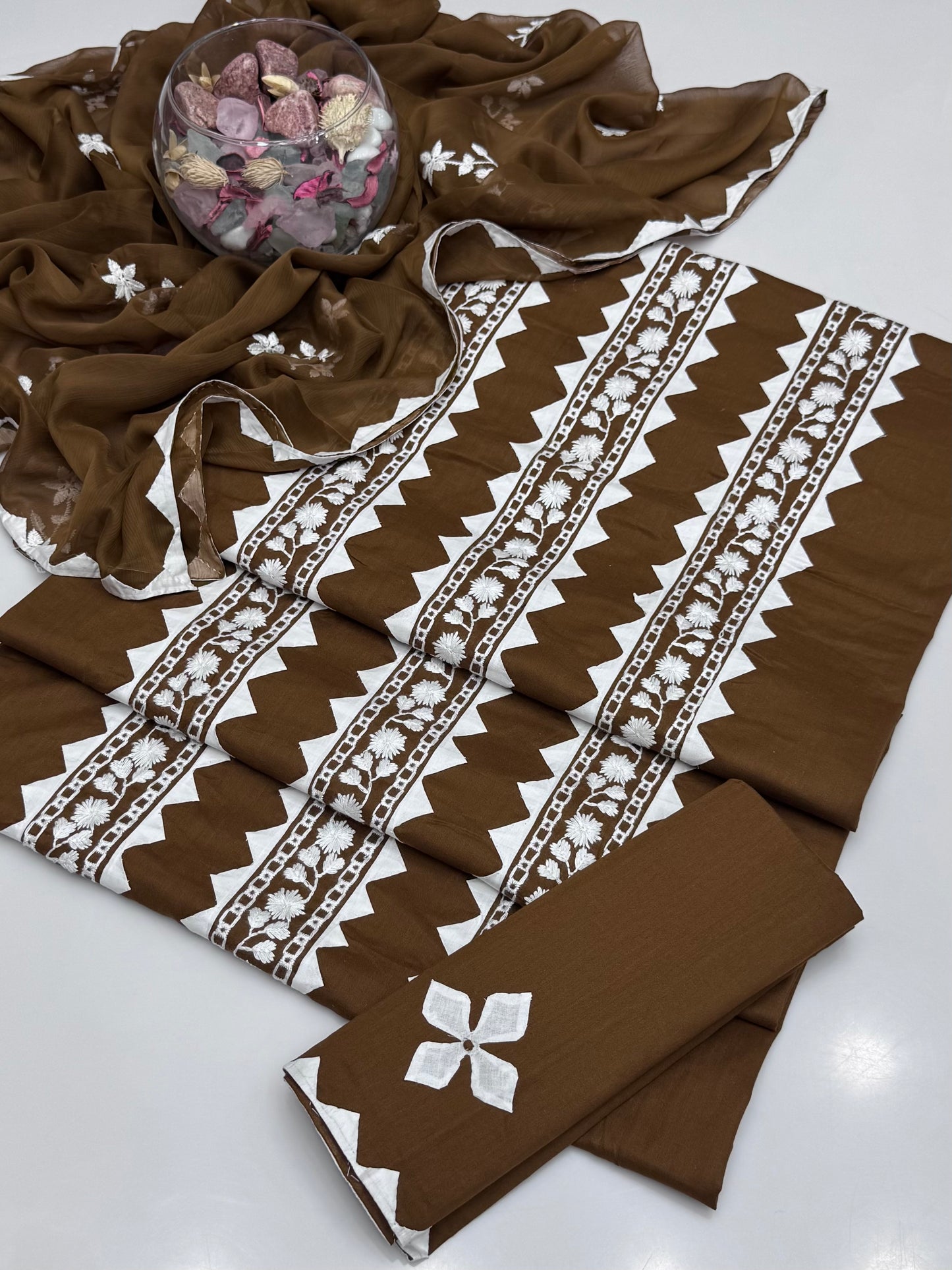 Computer Pakka With Handmade Applic Work On Pure Lawn 3pc Dress 👗