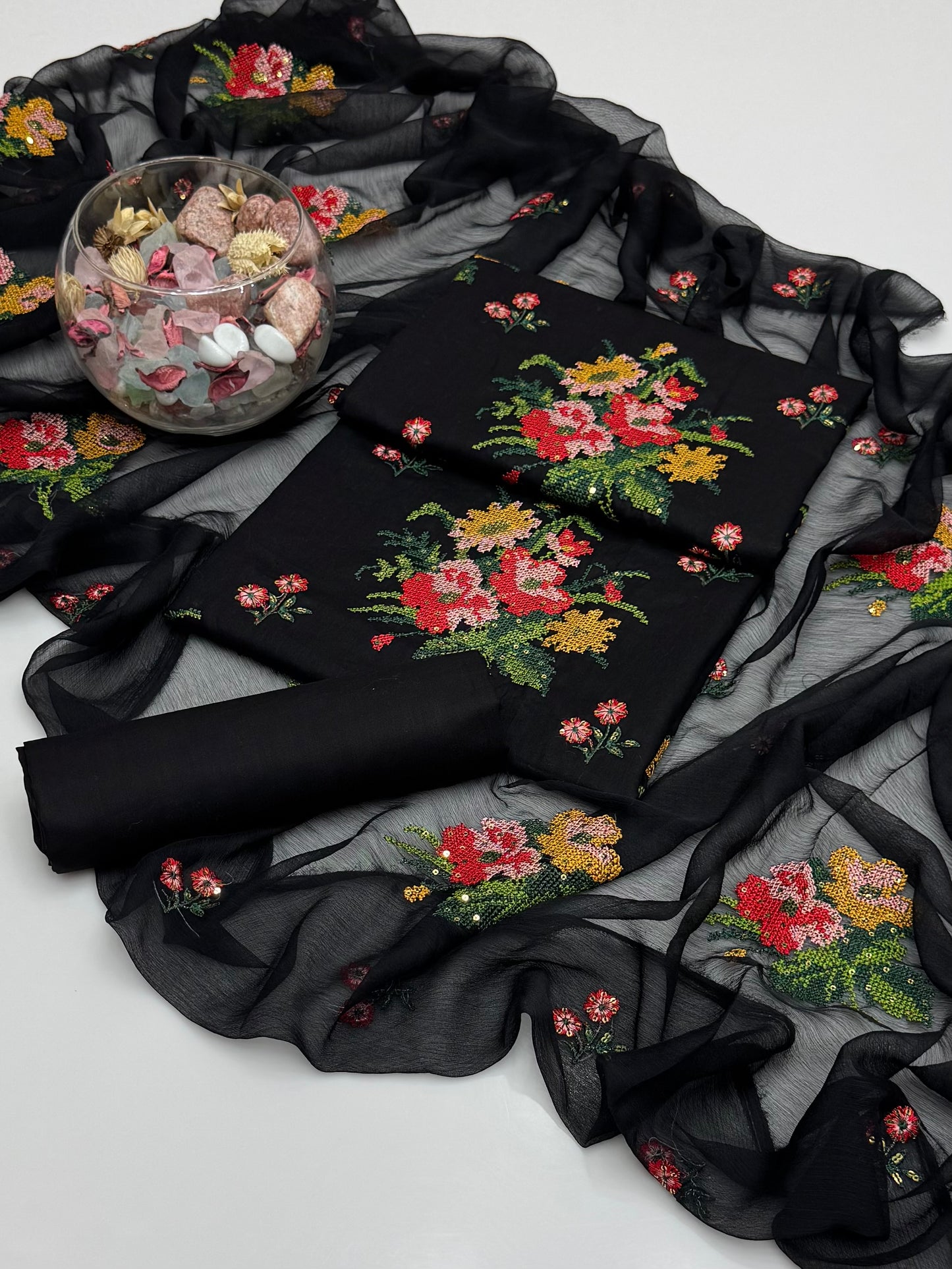 Computer Crosstich Sequence Embroidery On Pure Lawn 3pc Dress 👗
