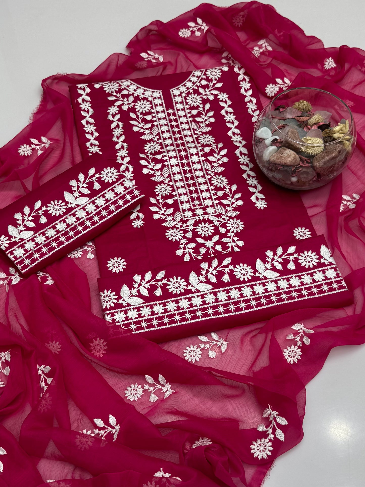 Computer Pakka Embroidery On Pure Lawn 3pc Dress 👗