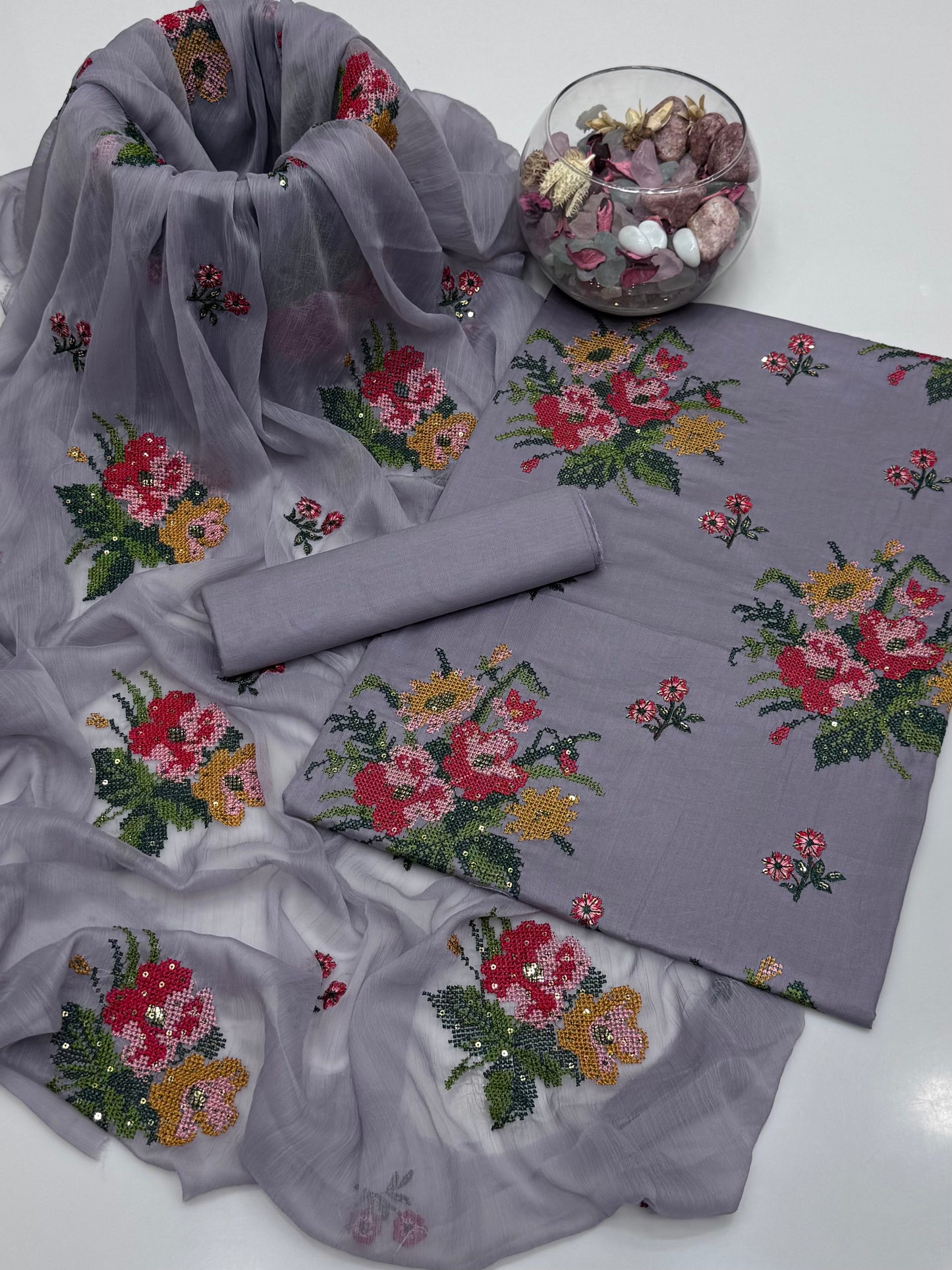 Computer Crosstich Sequence Embroidery On Pure Lawn 3pc Dress 👗