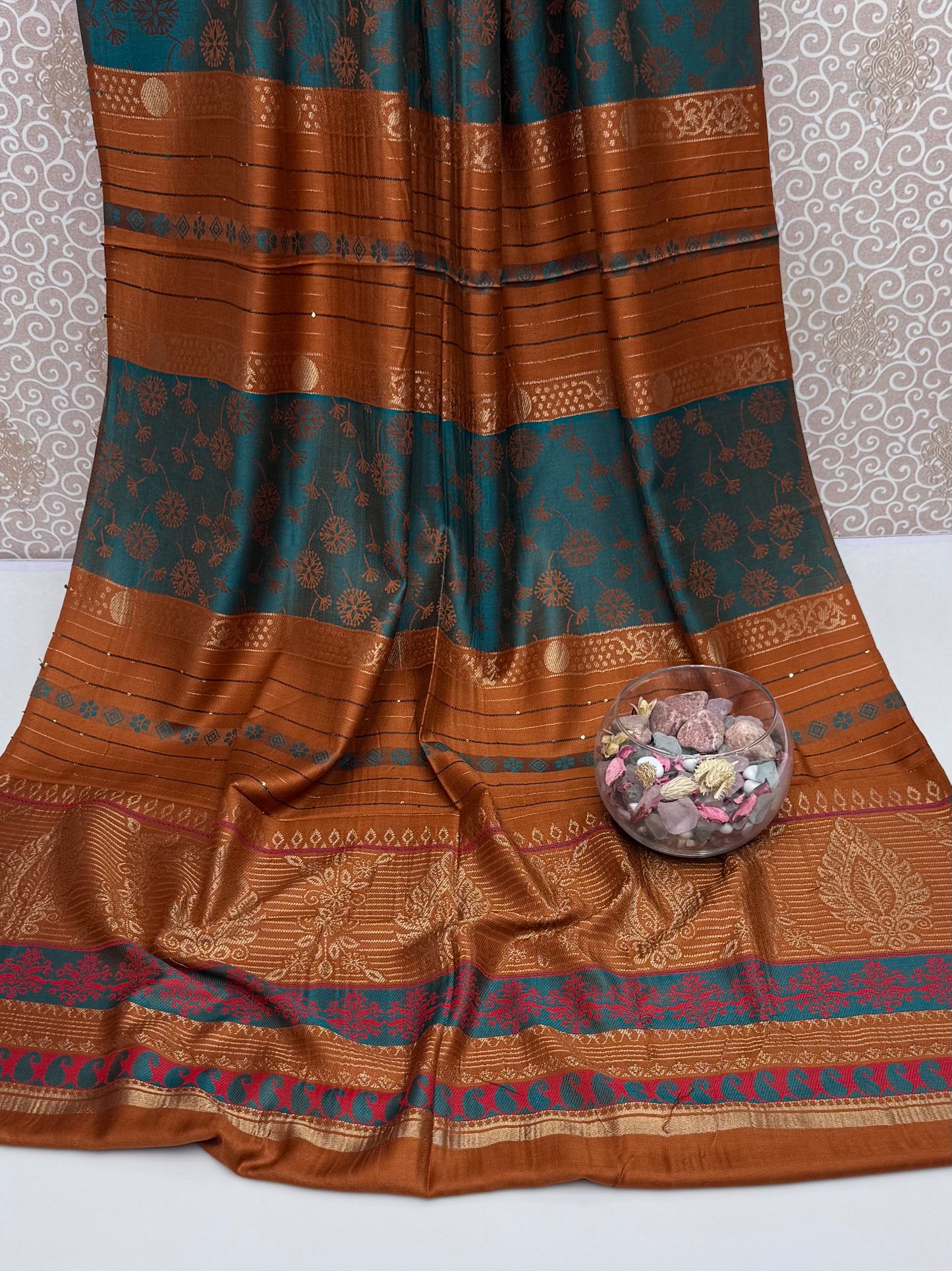 Acrylic Pashmina Jacquard Banarsi Shawl 😍